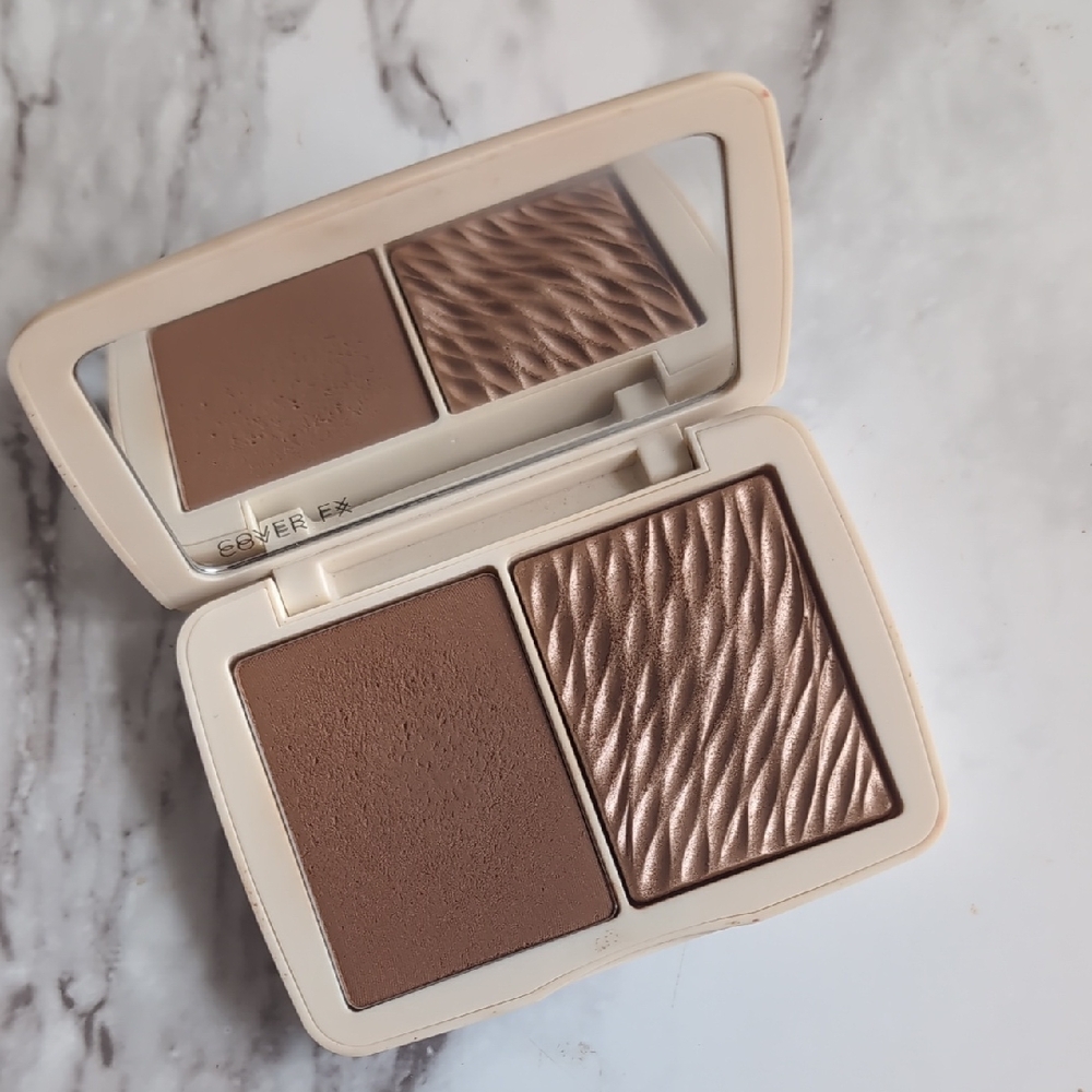 MOVING/CLOSET CLOSING Cover FX Monochromatic Bronzer Duo